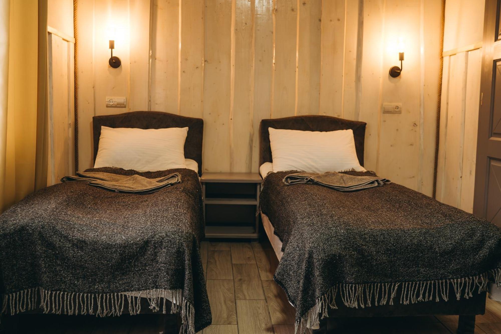 Sv Hotel&Camp Лазещина Экстерьер фото